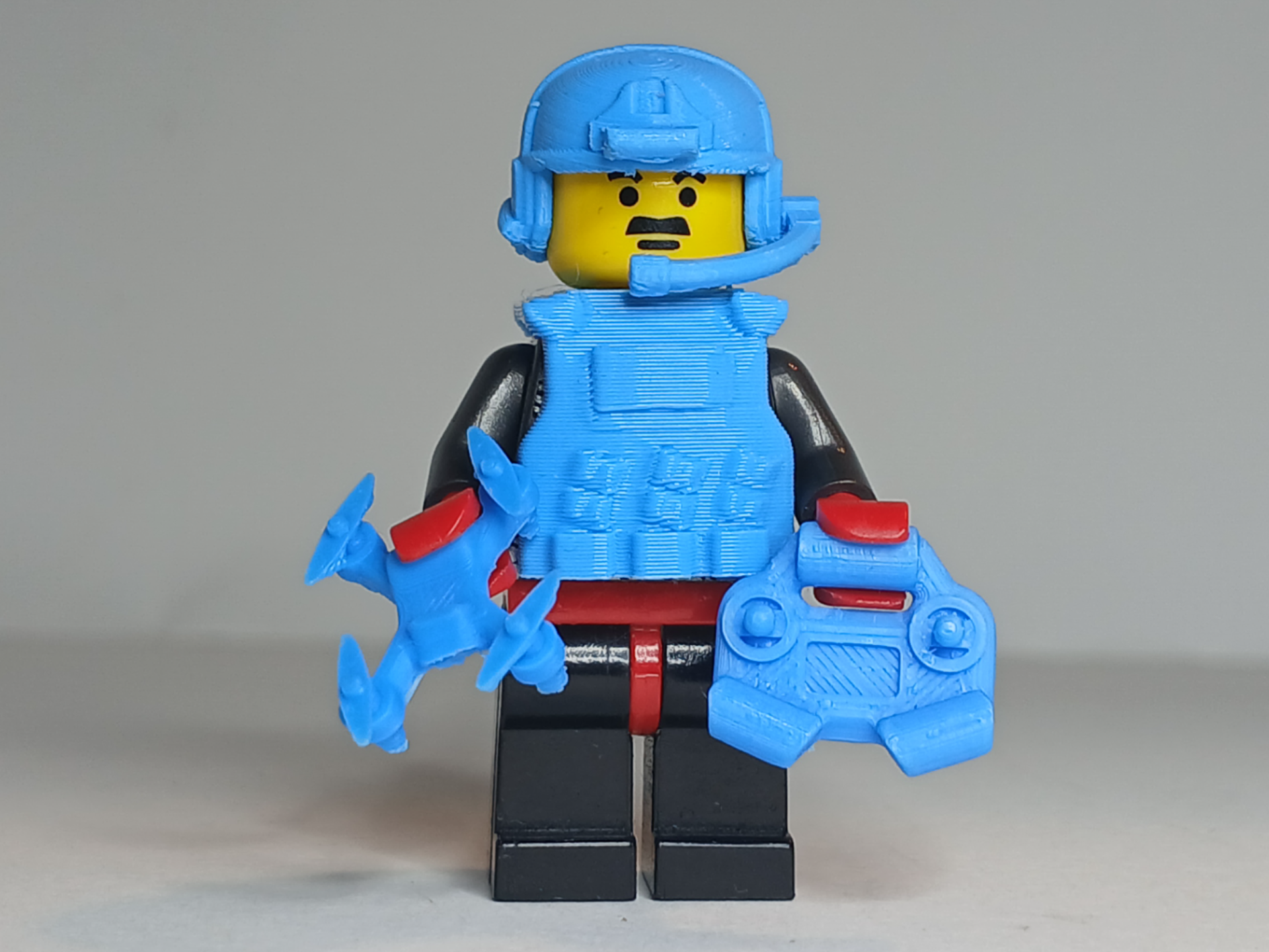 Drone with remote controller Minifigure Brick