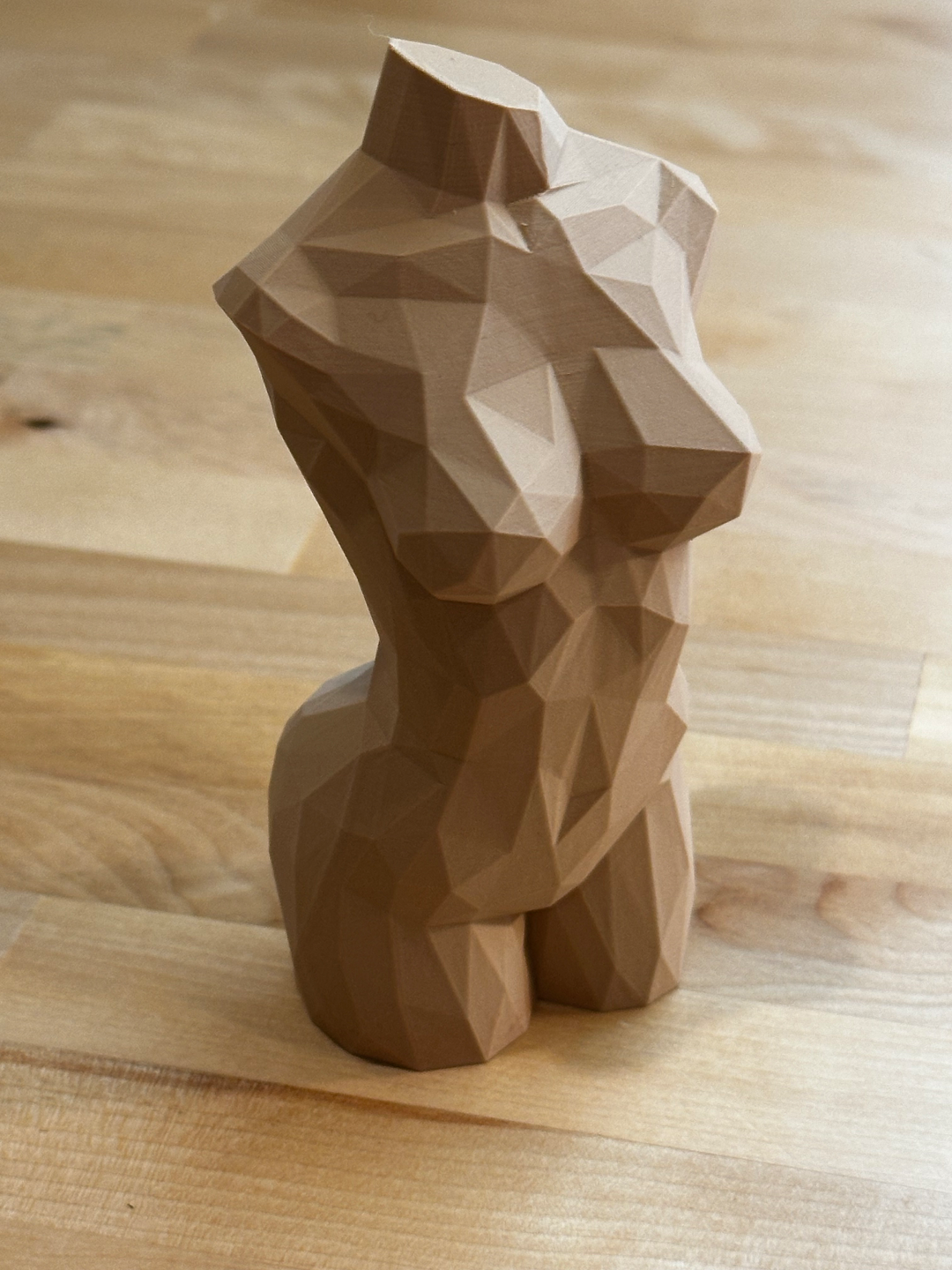 Lowpoly Female Body (Nude)