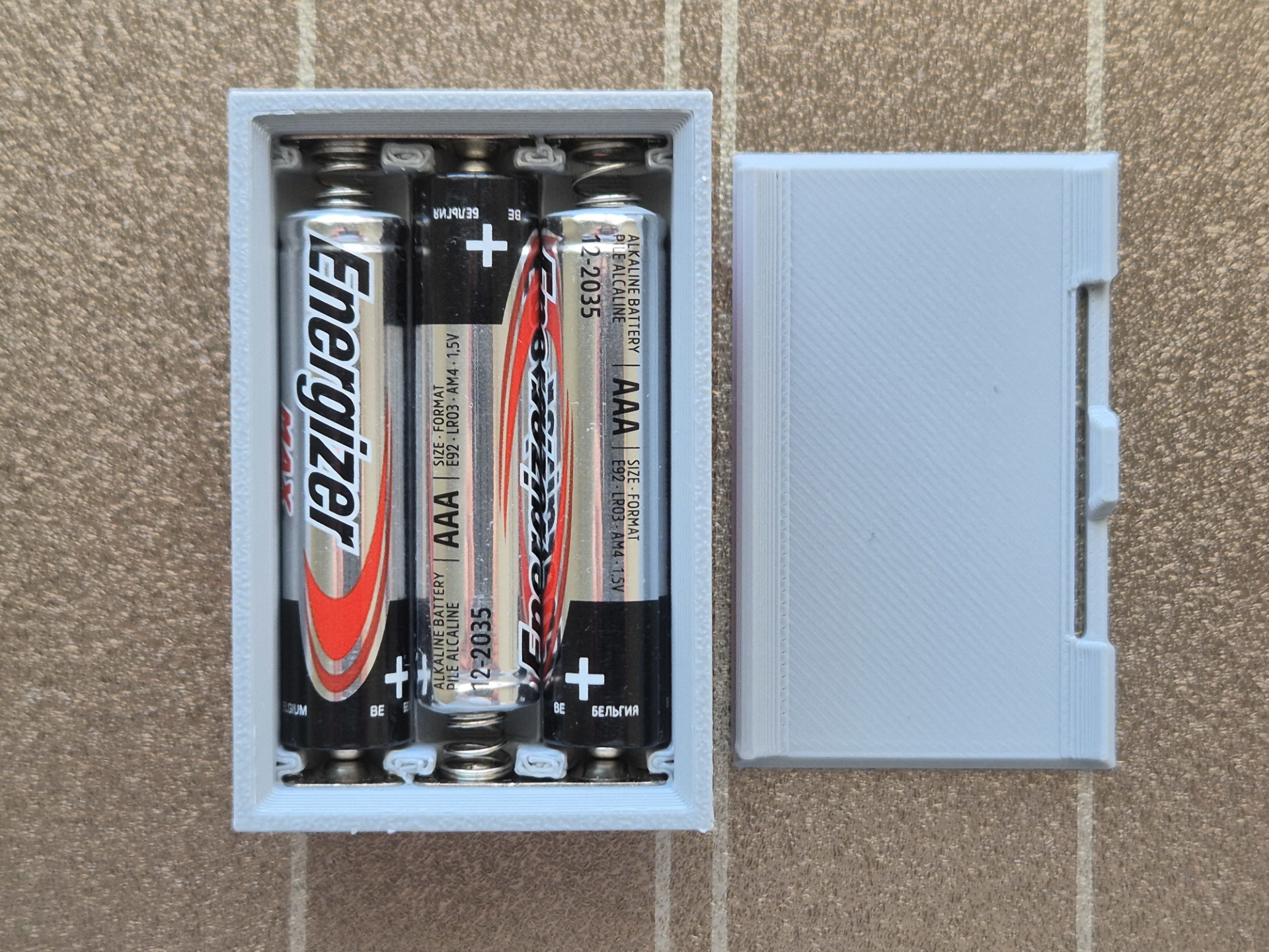 AAAx3 Battery Compartment Module with Lid