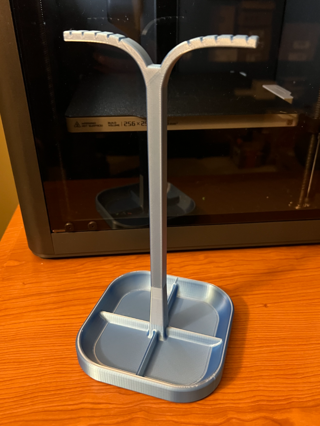Simple Jewelry Dish With Neckless/Bracelet Tree