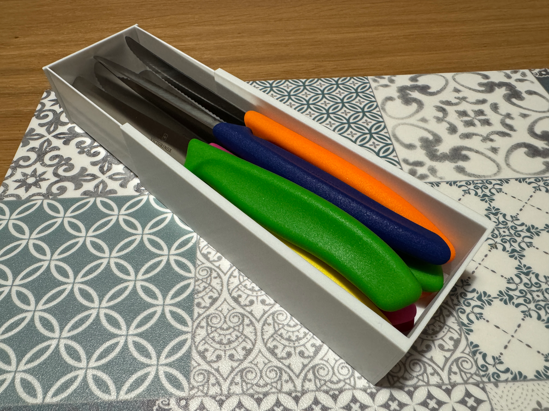 Adjustable cutlery box 150 - 250 mm