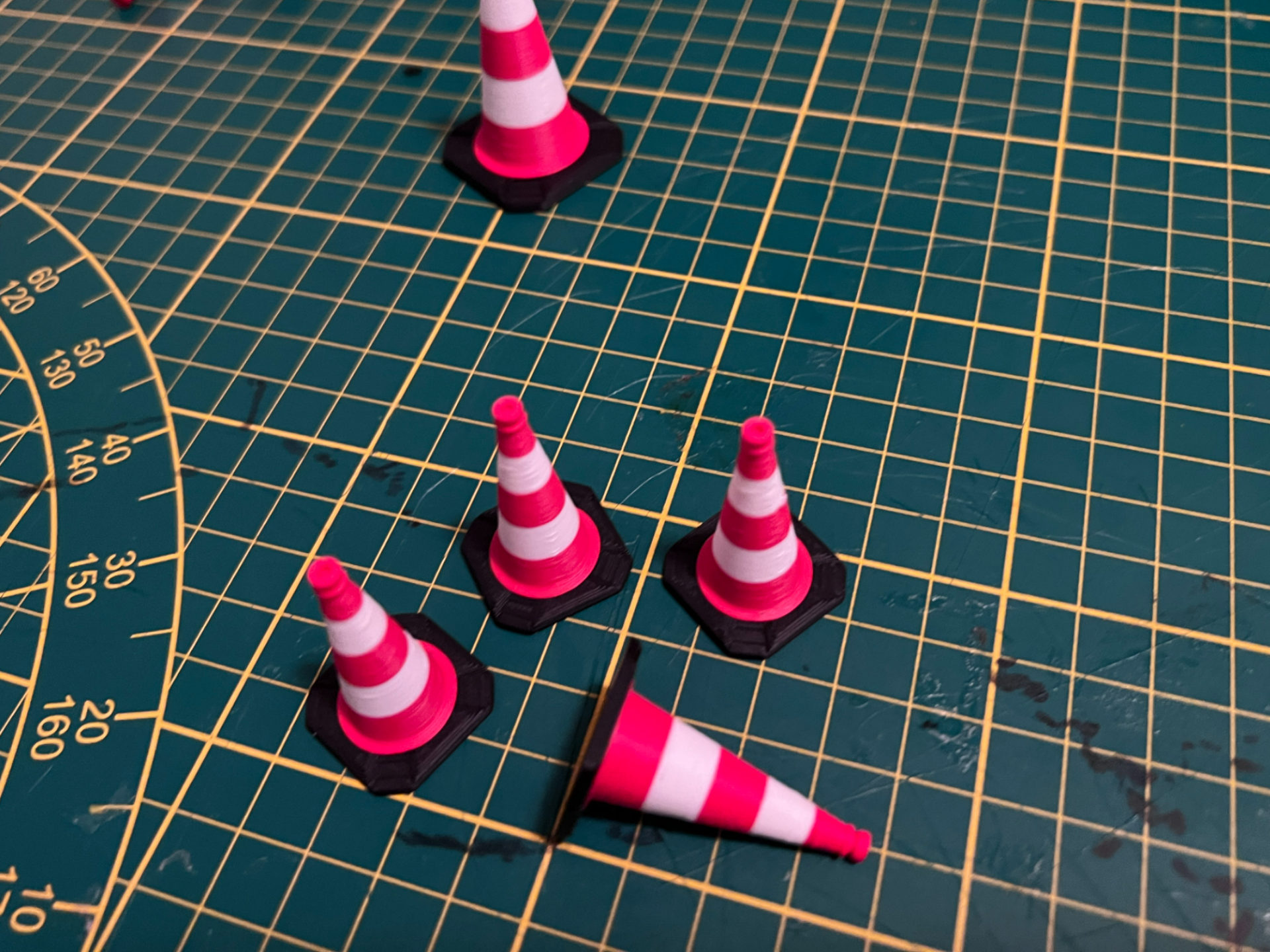 Verkehrskegel Leitkegel Warnkegel 1:14 Scalemodell