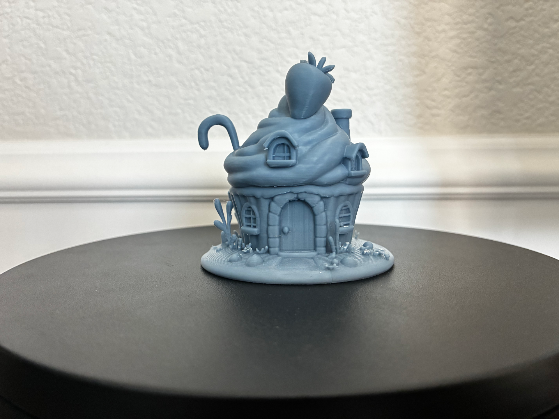 Mythical cupcake cottage