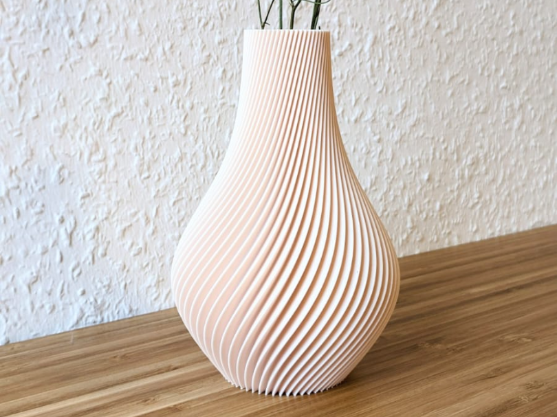 Vase 9