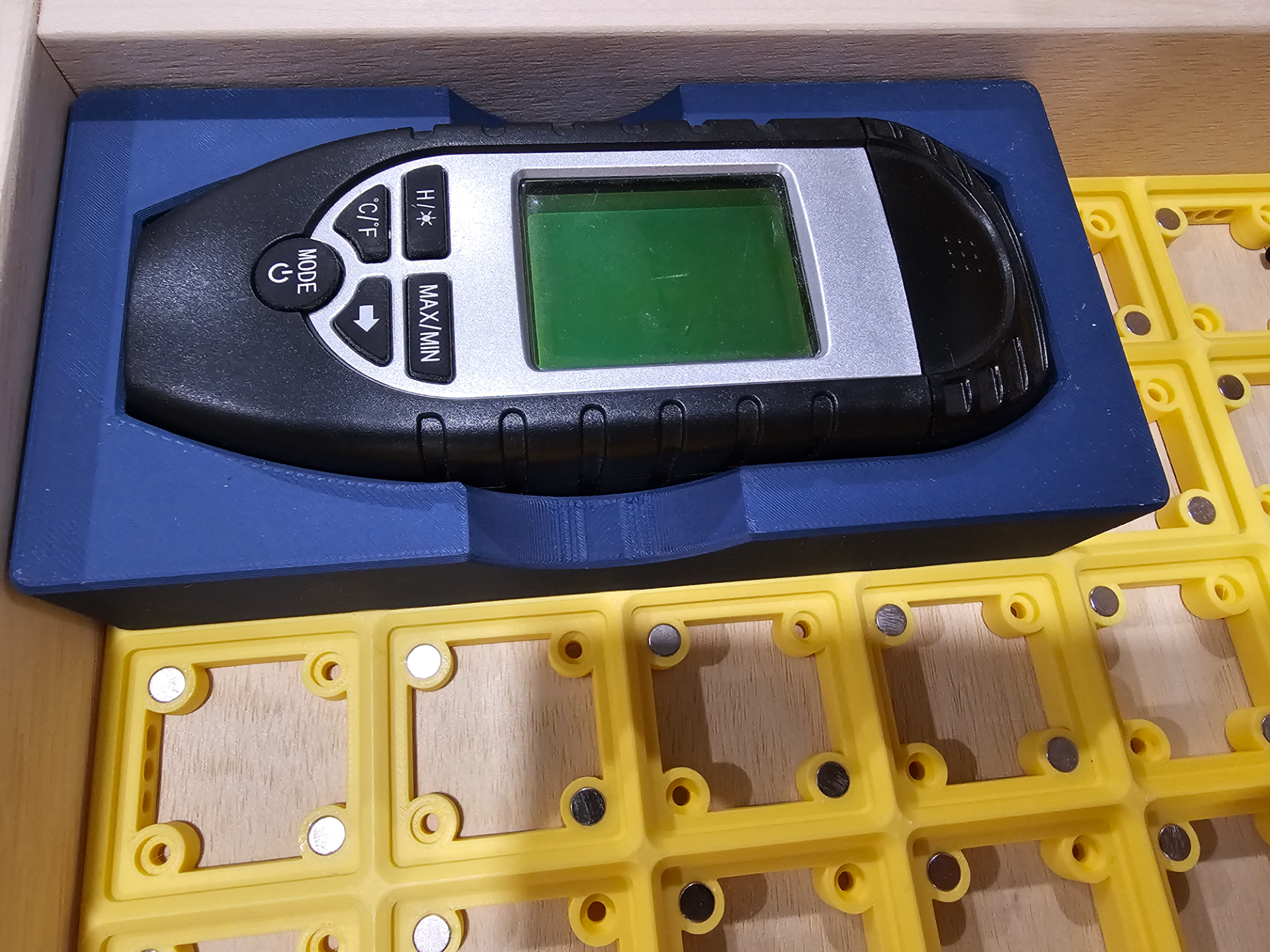 Gridfinity moisture meter