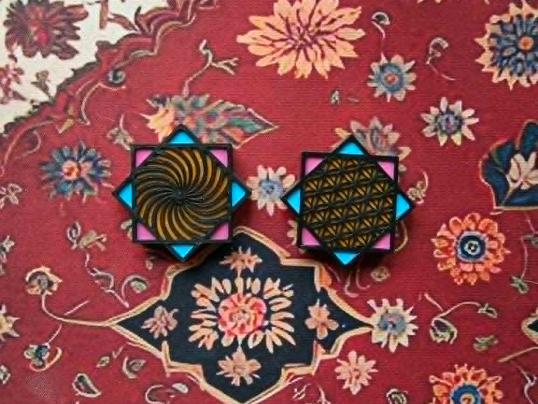 Flowstar Charm
