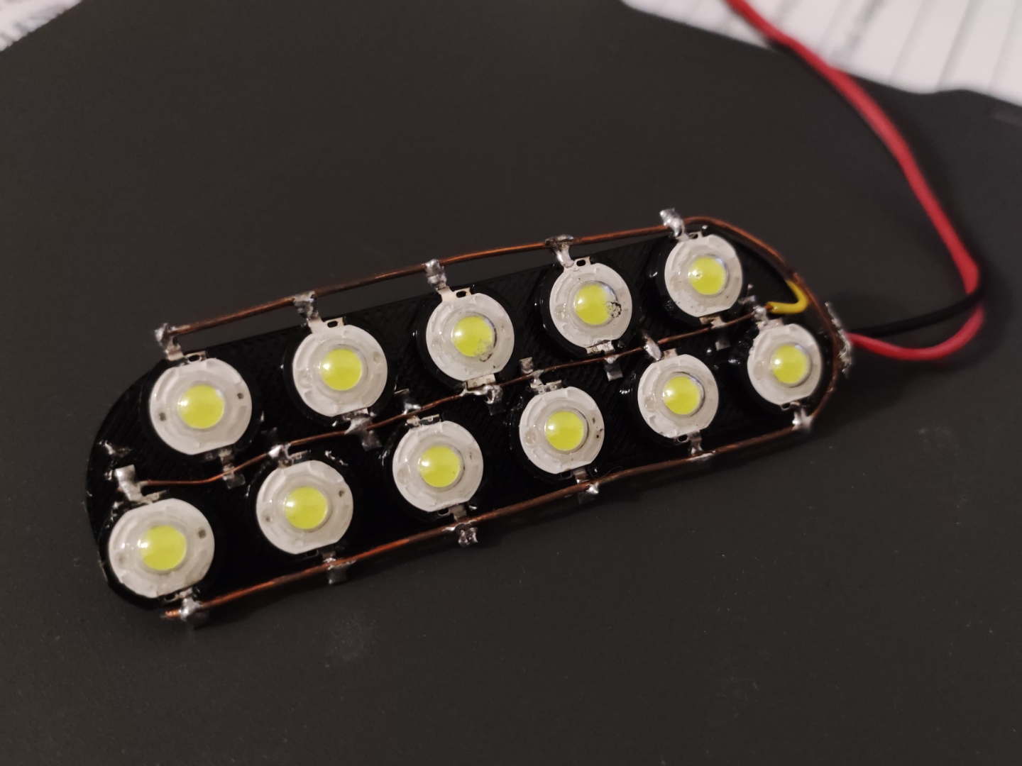 10 LED diodes soldering tray 3,7V (1-3W)