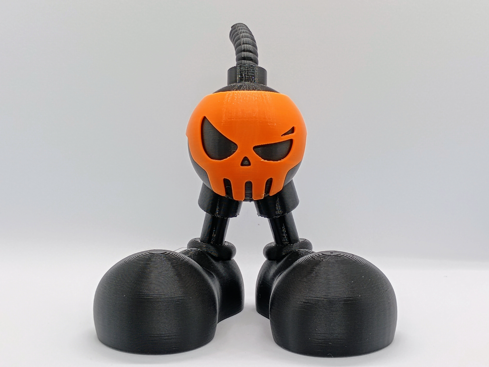 Skull Bomb Art toy - Halloween Infiltrator