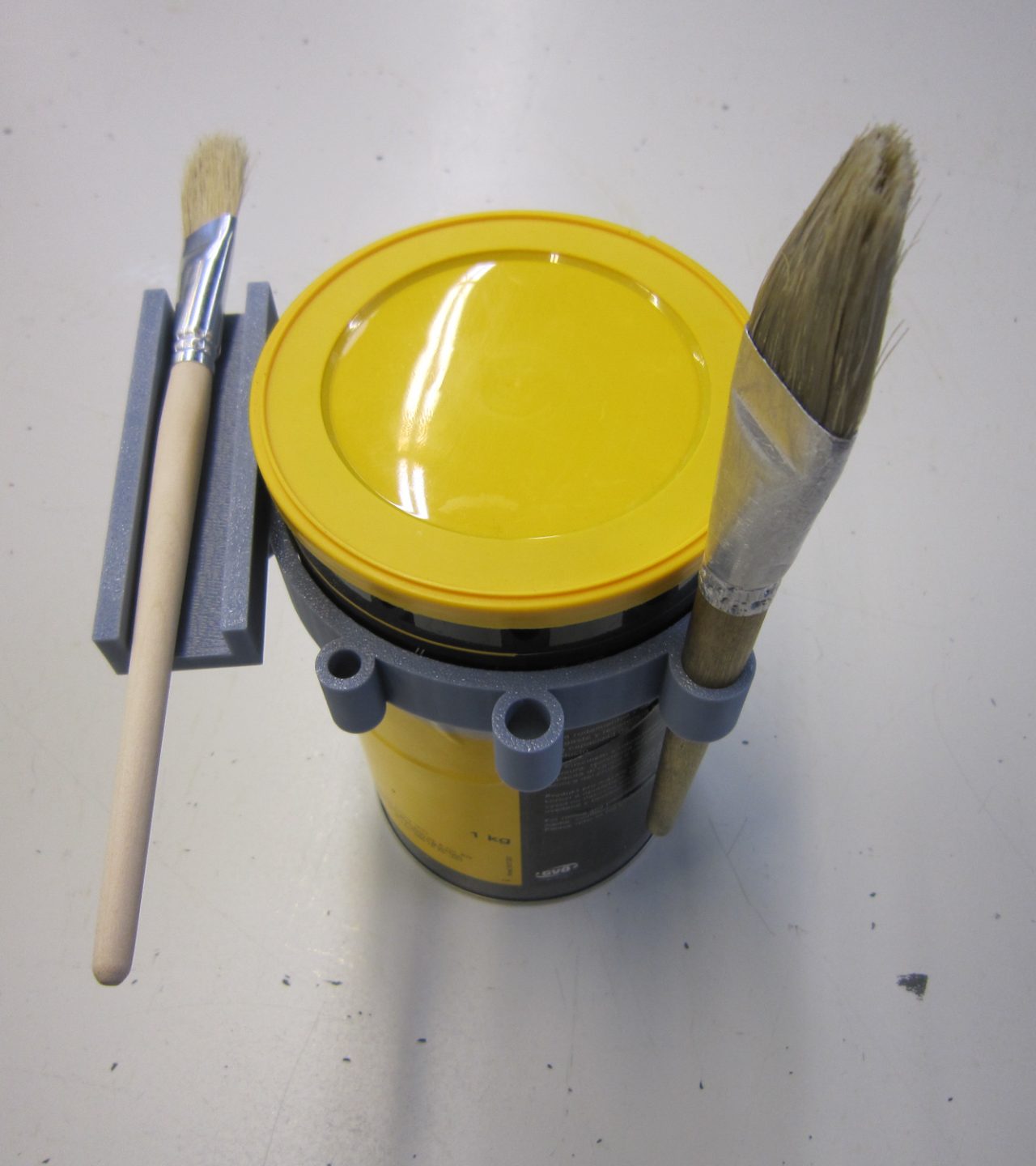Brushholder for Grease Can / Pinselhalter