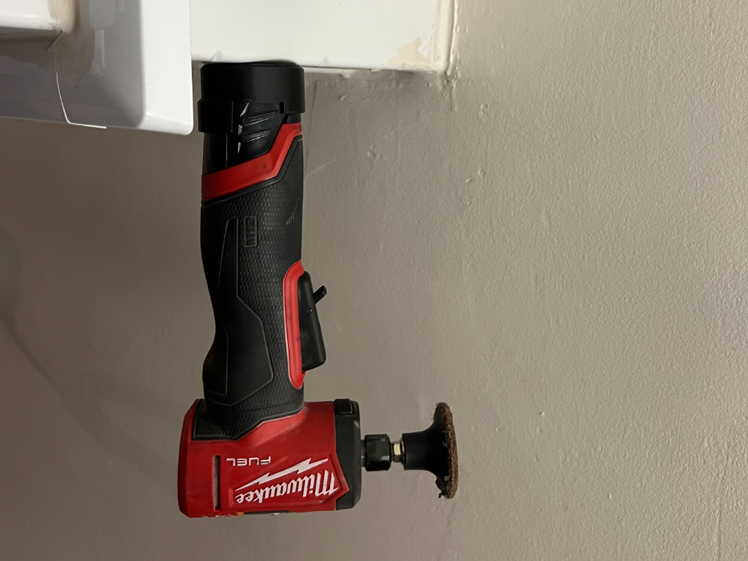 Milwaukee m12 battery magnetic bases