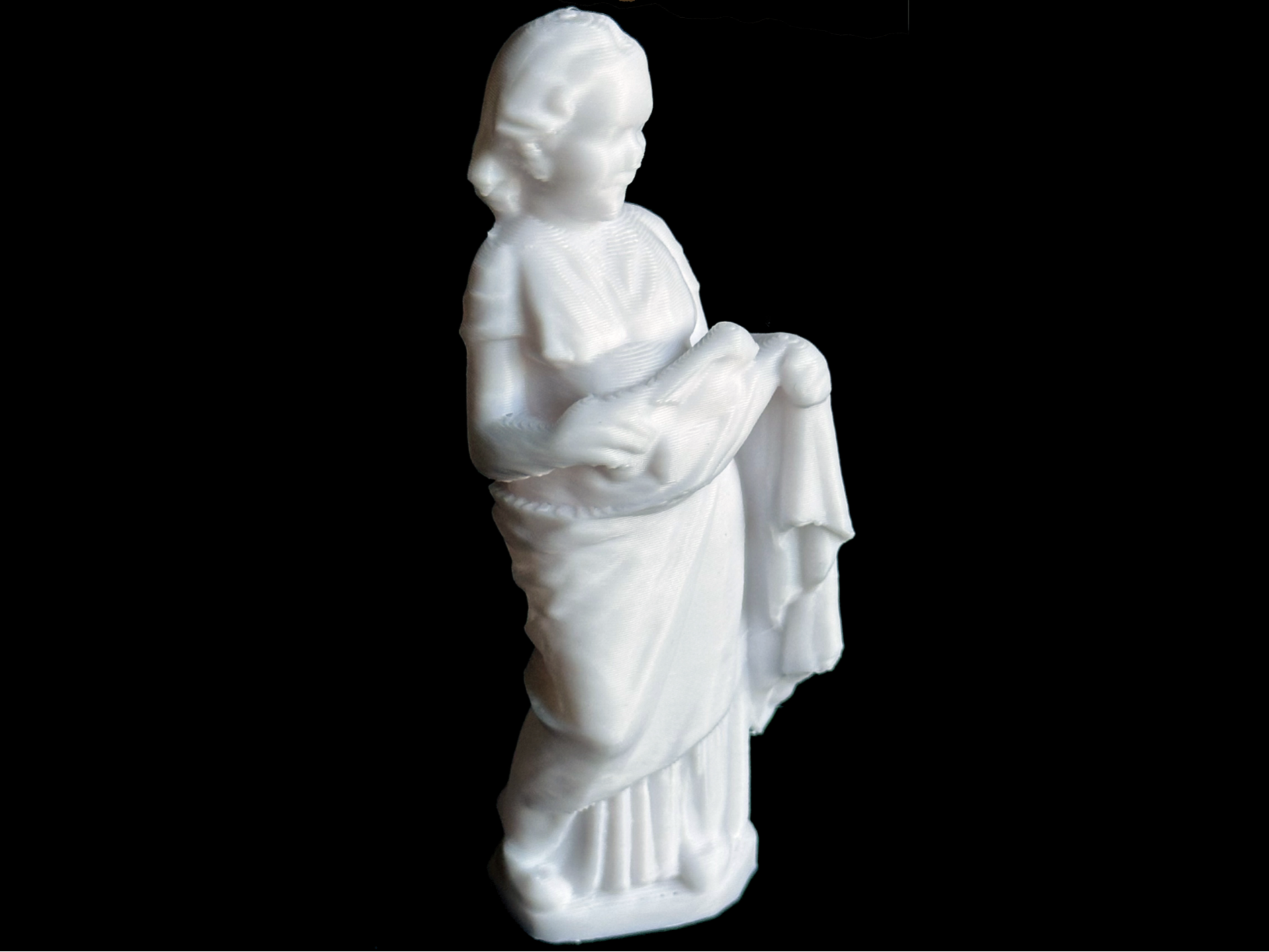 Jeune fille au lapin du musée du Brauron