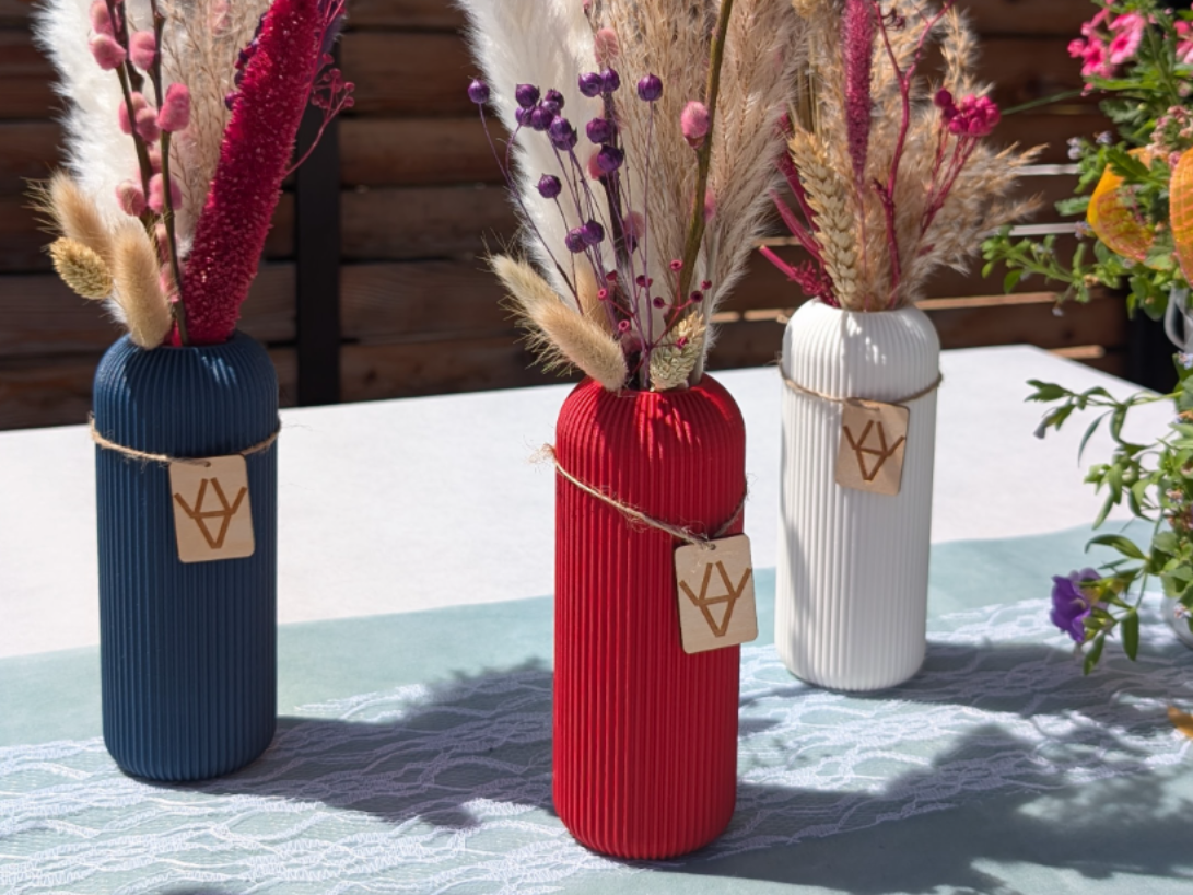 Modern Ribbed Vase for Dried Flowers