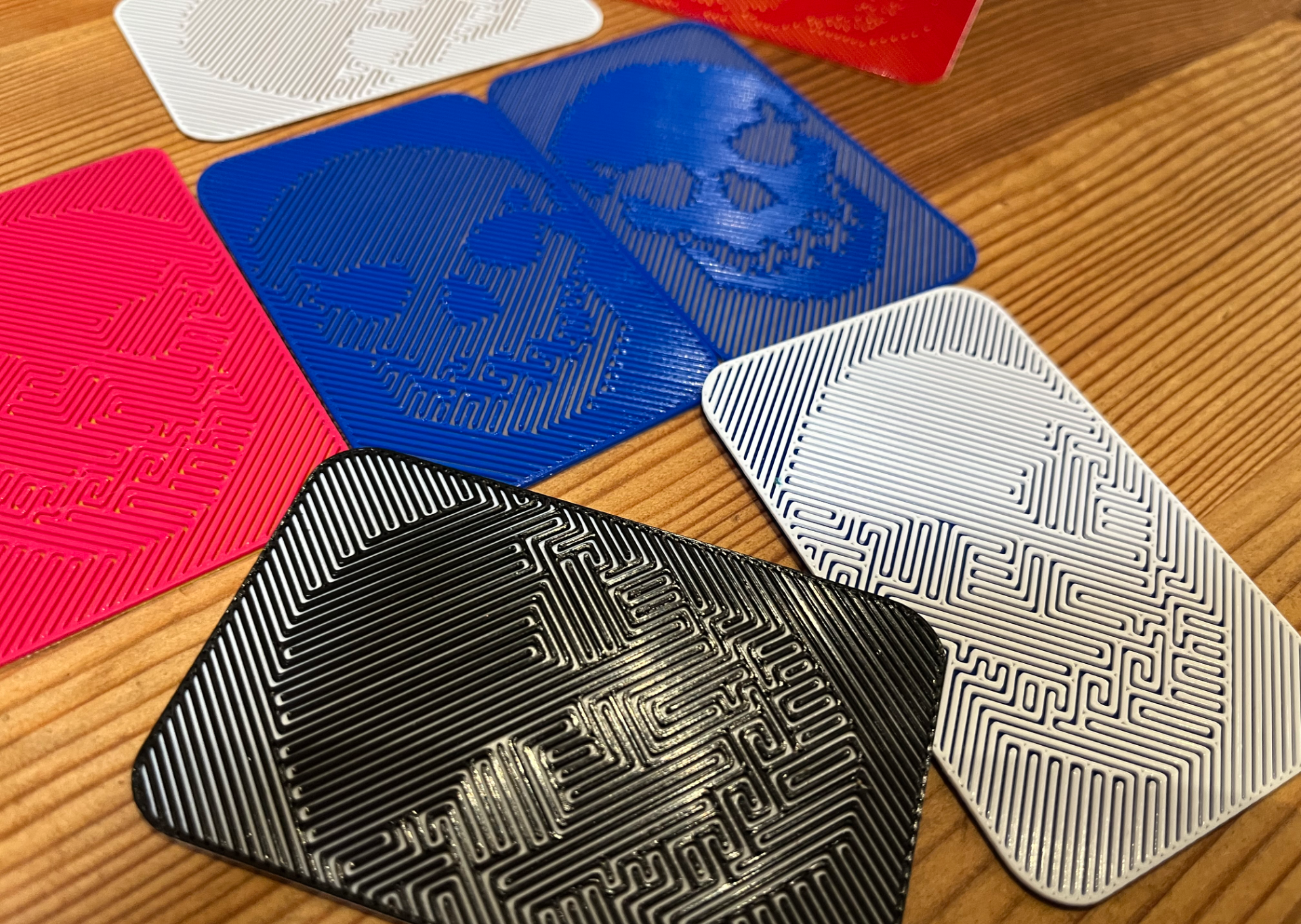 Optical Illusion ZIG ZAG Skull Card