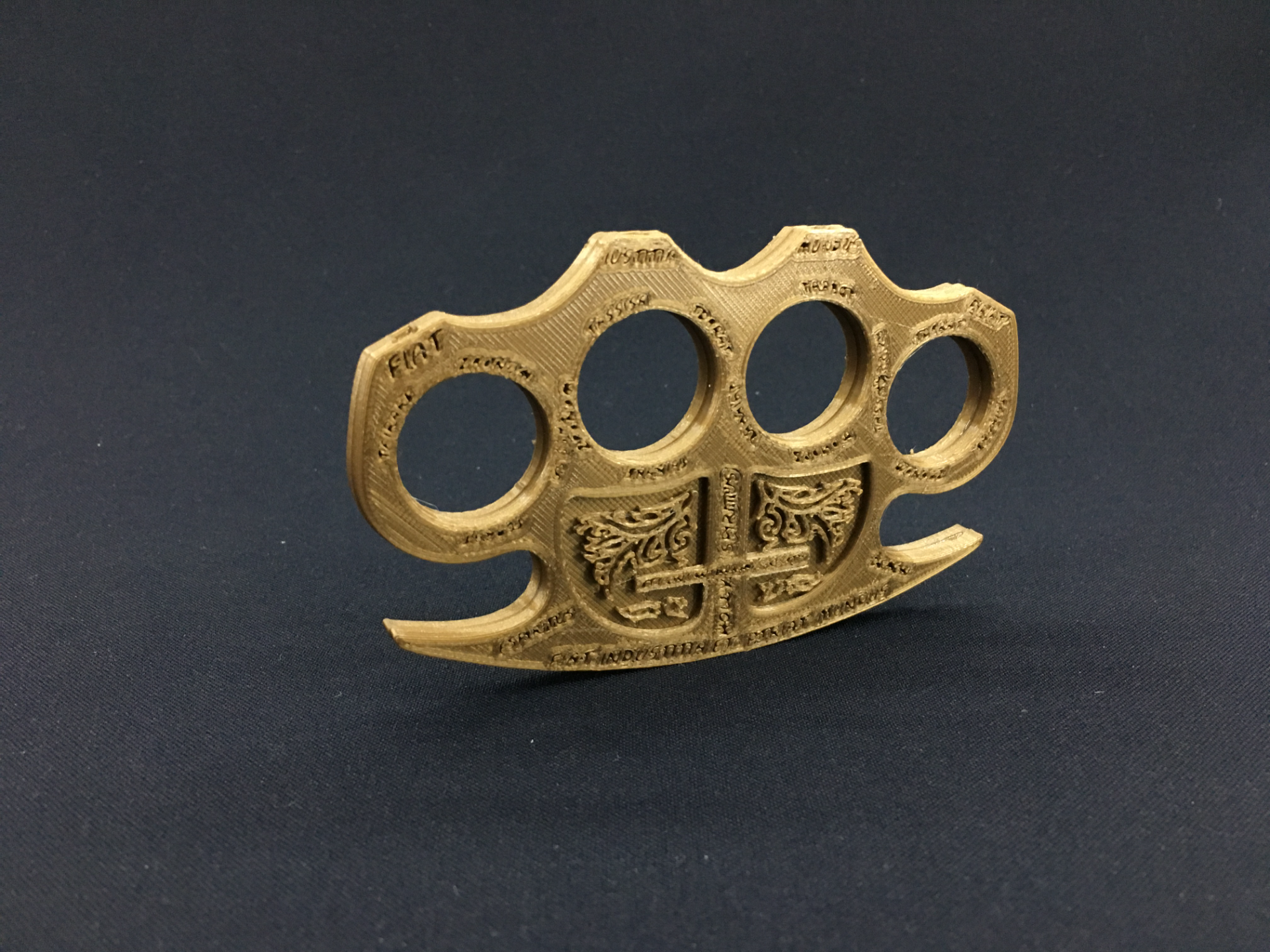 Holly Knuckledusters