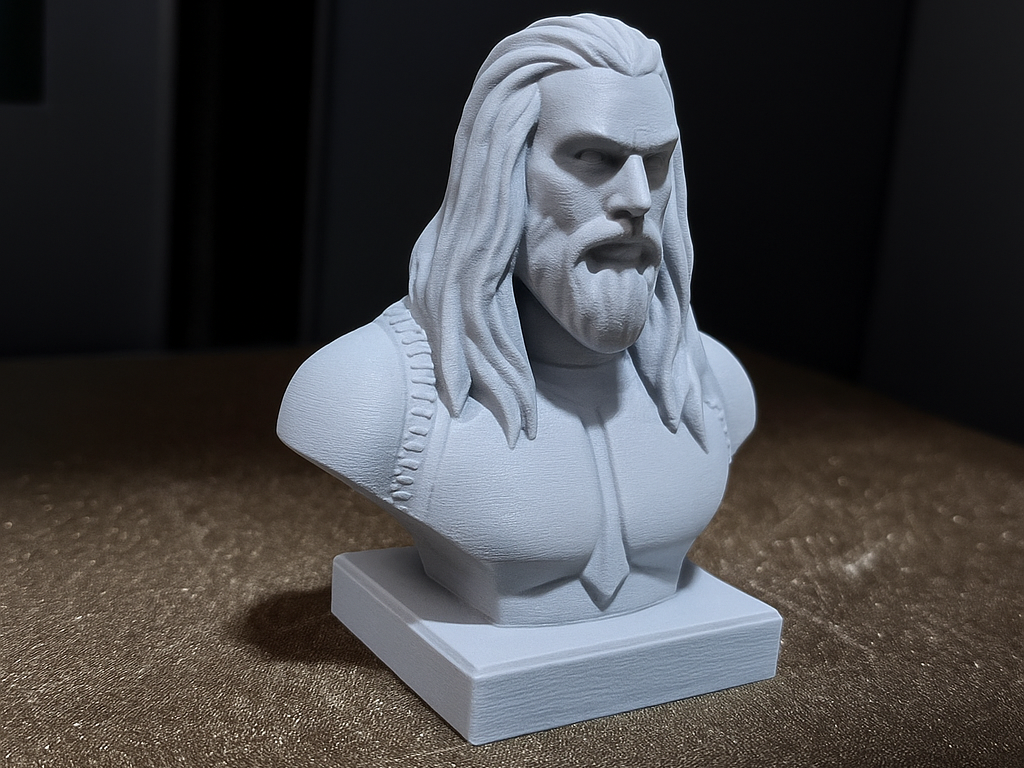 Bust Aquaman