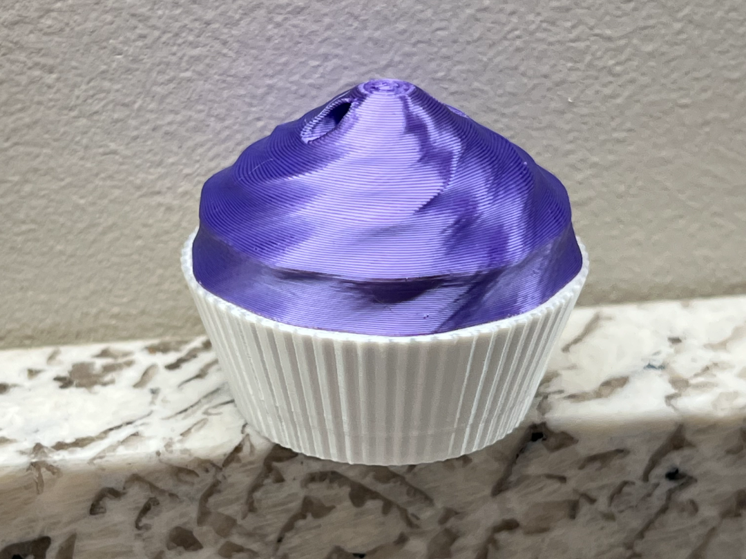 Public Domain Cupcake Storage Pendant