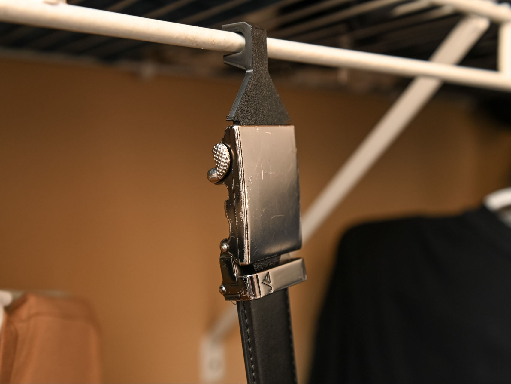 Mission Belt Closet Hanger