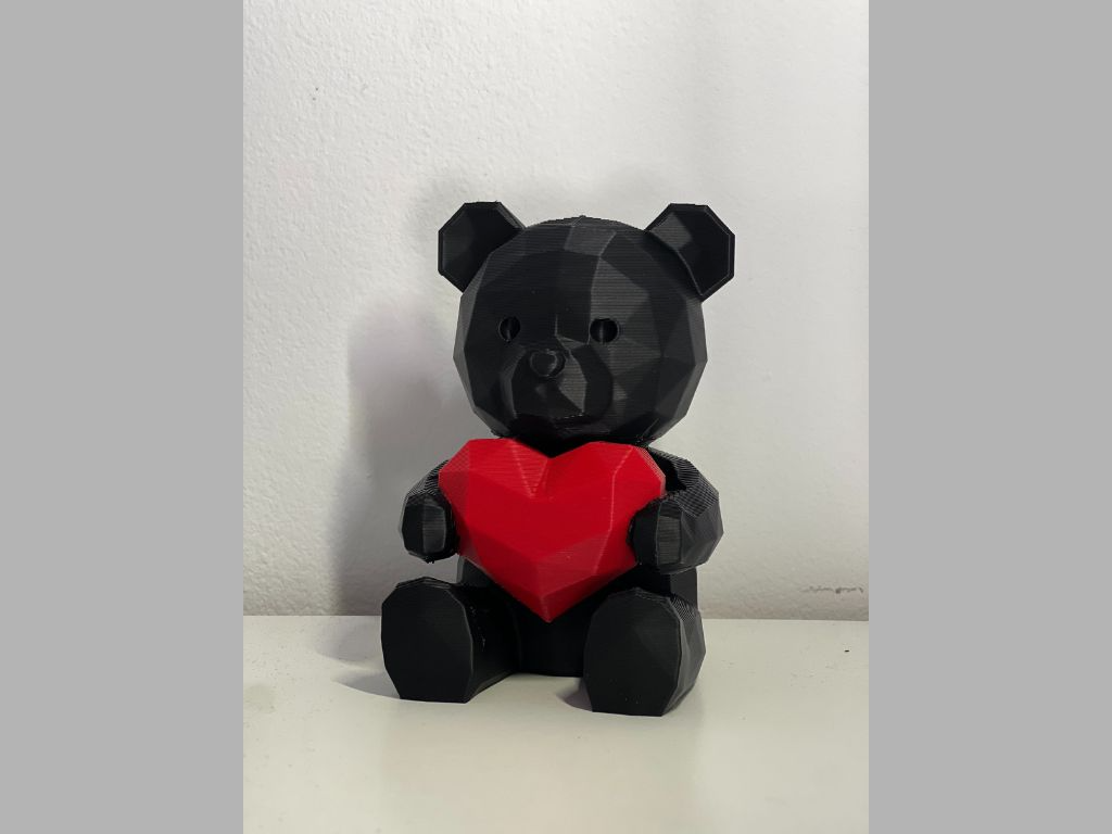 Love Bear – Low Poly Teddy with Heart