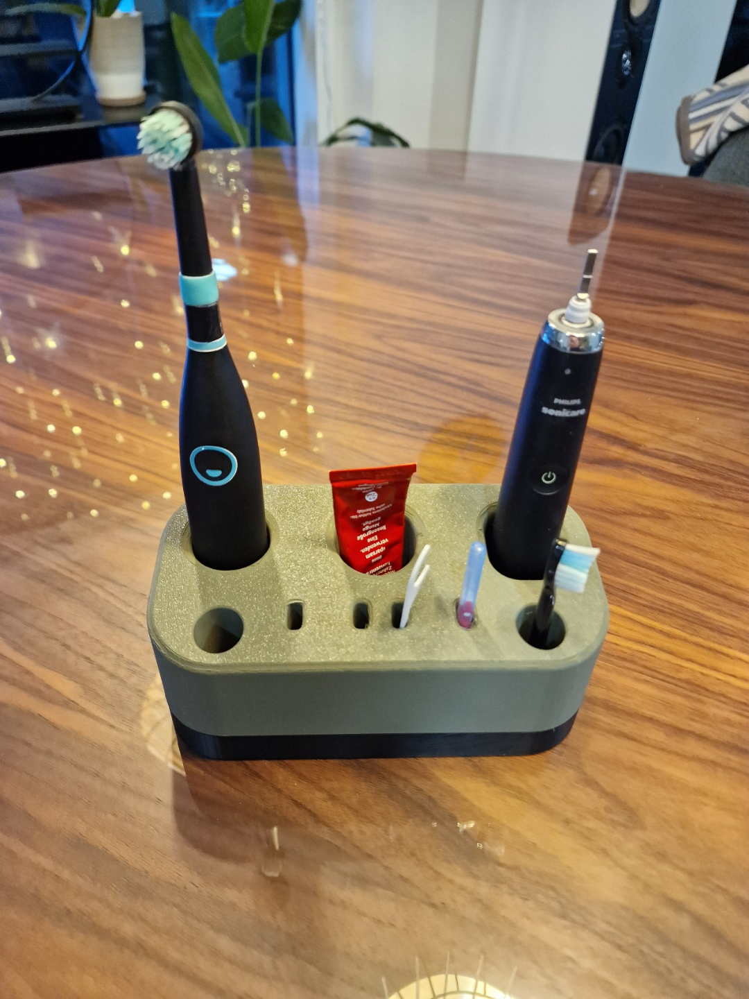 toothbrush & accesories holder