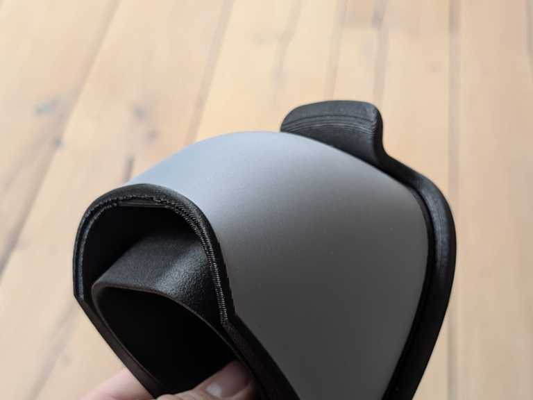 Cable hook for the EV Plug Holder by Vitsu