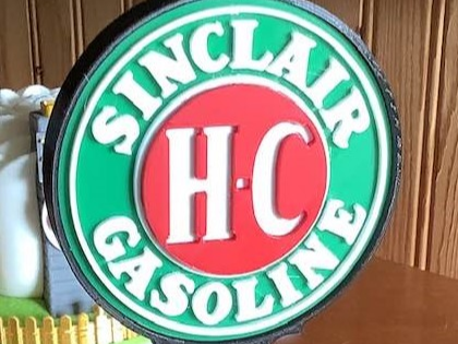 HC sinclair Gas sign