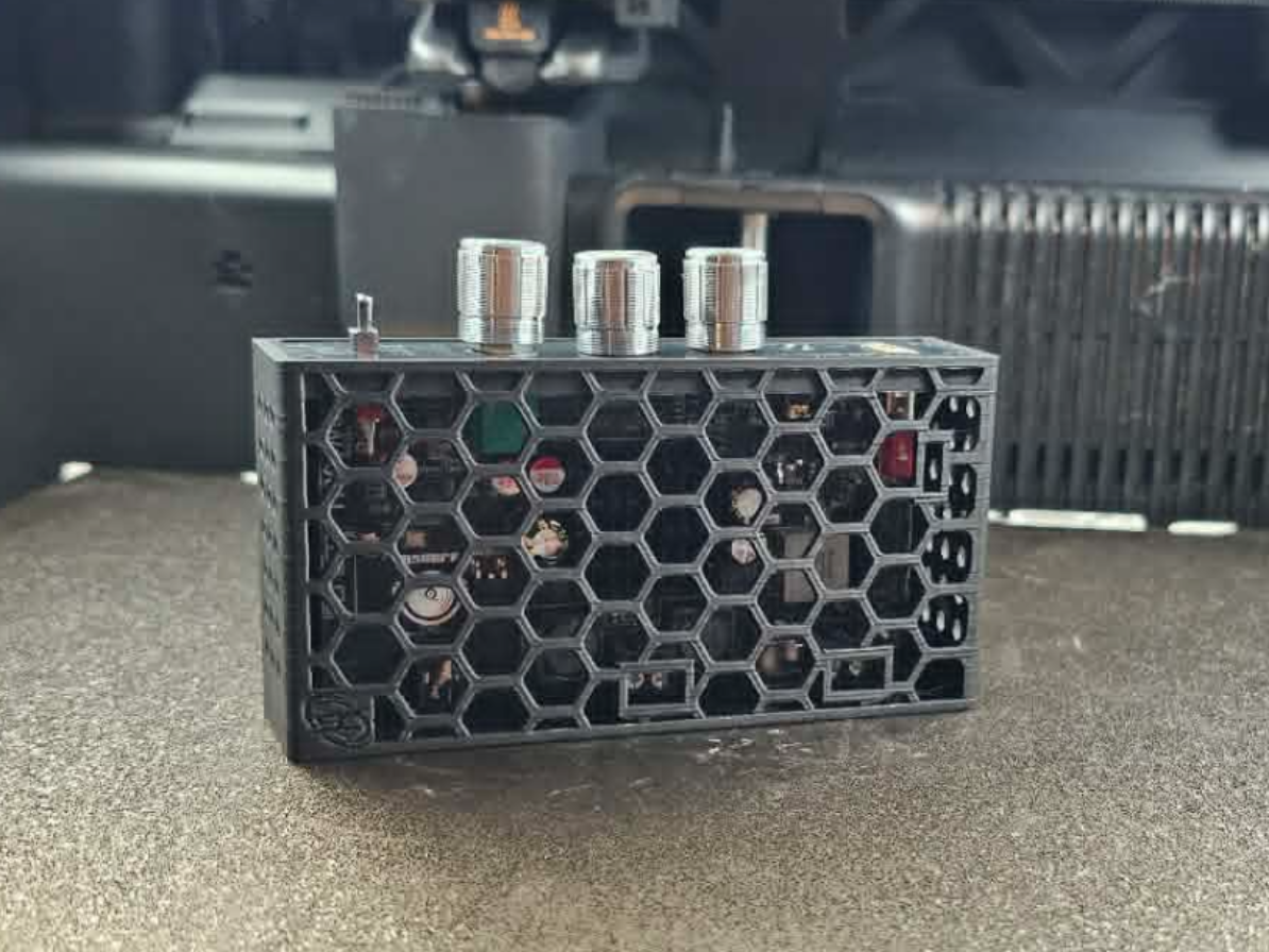 TW100U AMP CASE