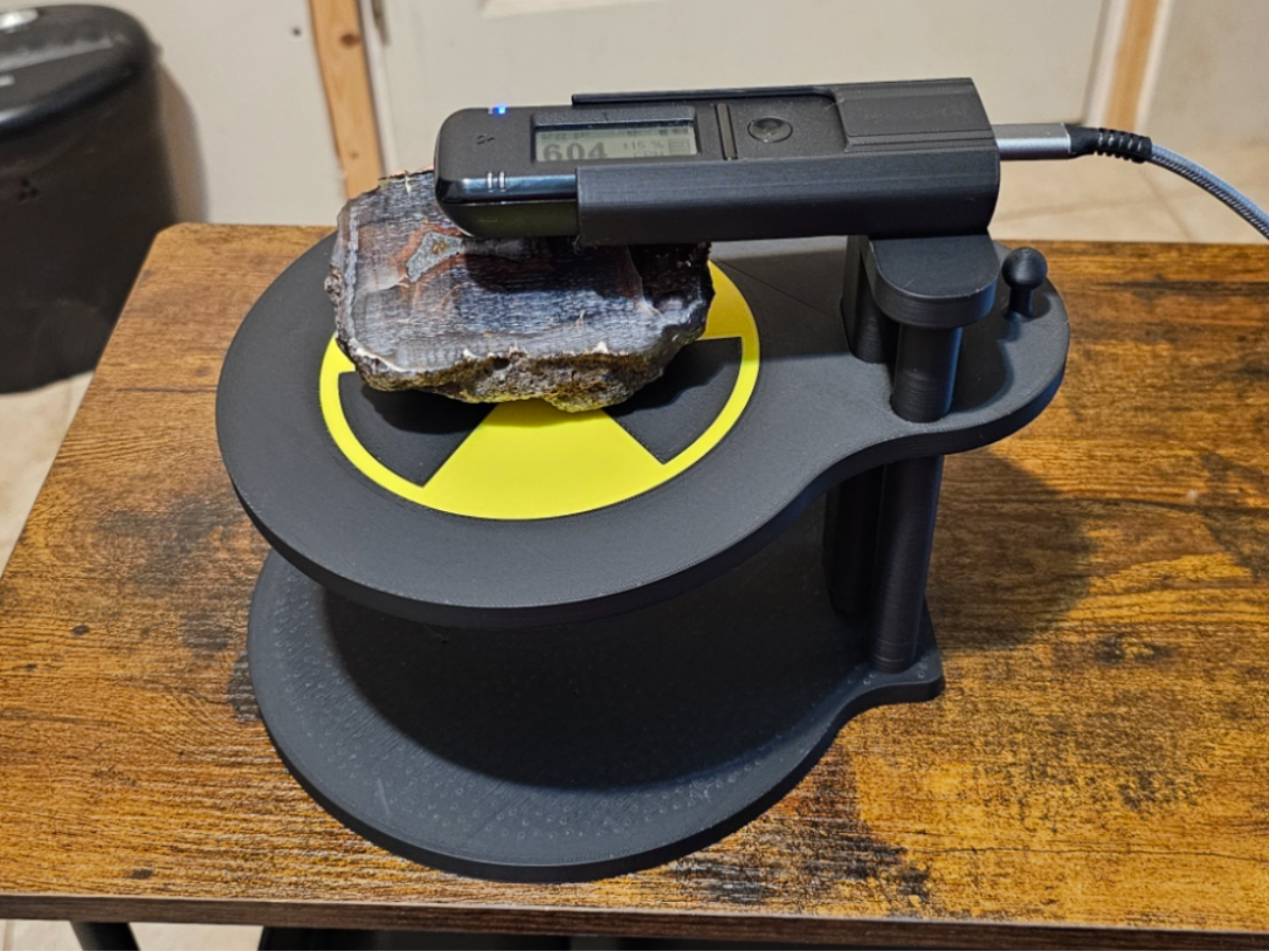 Radiacode Analysis Stand