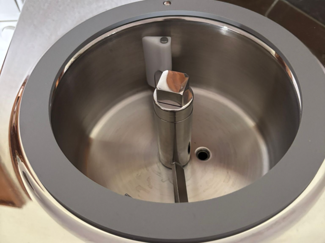 Eismaschine Cube 1500 Inox Deckelsimulationsring