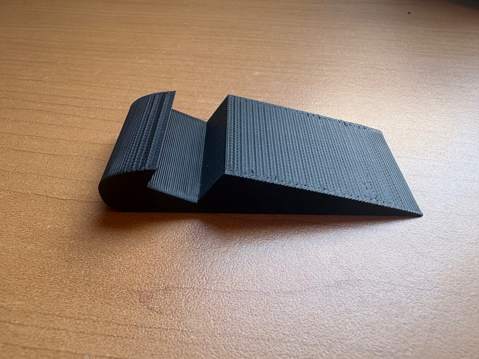 Minimalistic Phone stand 45º