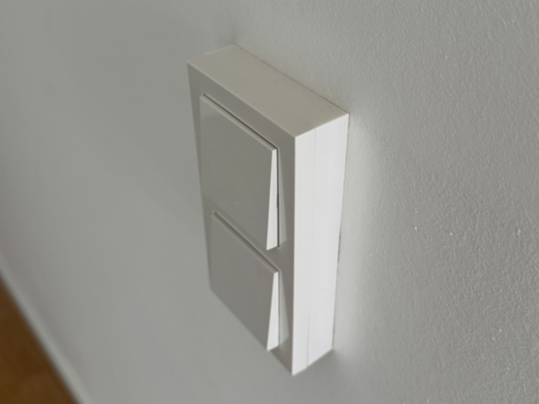 Abstandhalter für Doppelrahmen Gira System 55