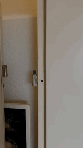 Einhängehilfe für Zimmertüren