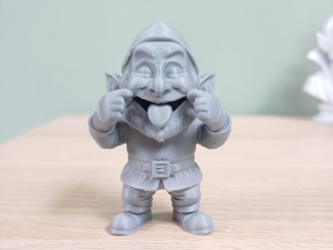 Giggly Gnome– The Master of Mischief & Funny Faces