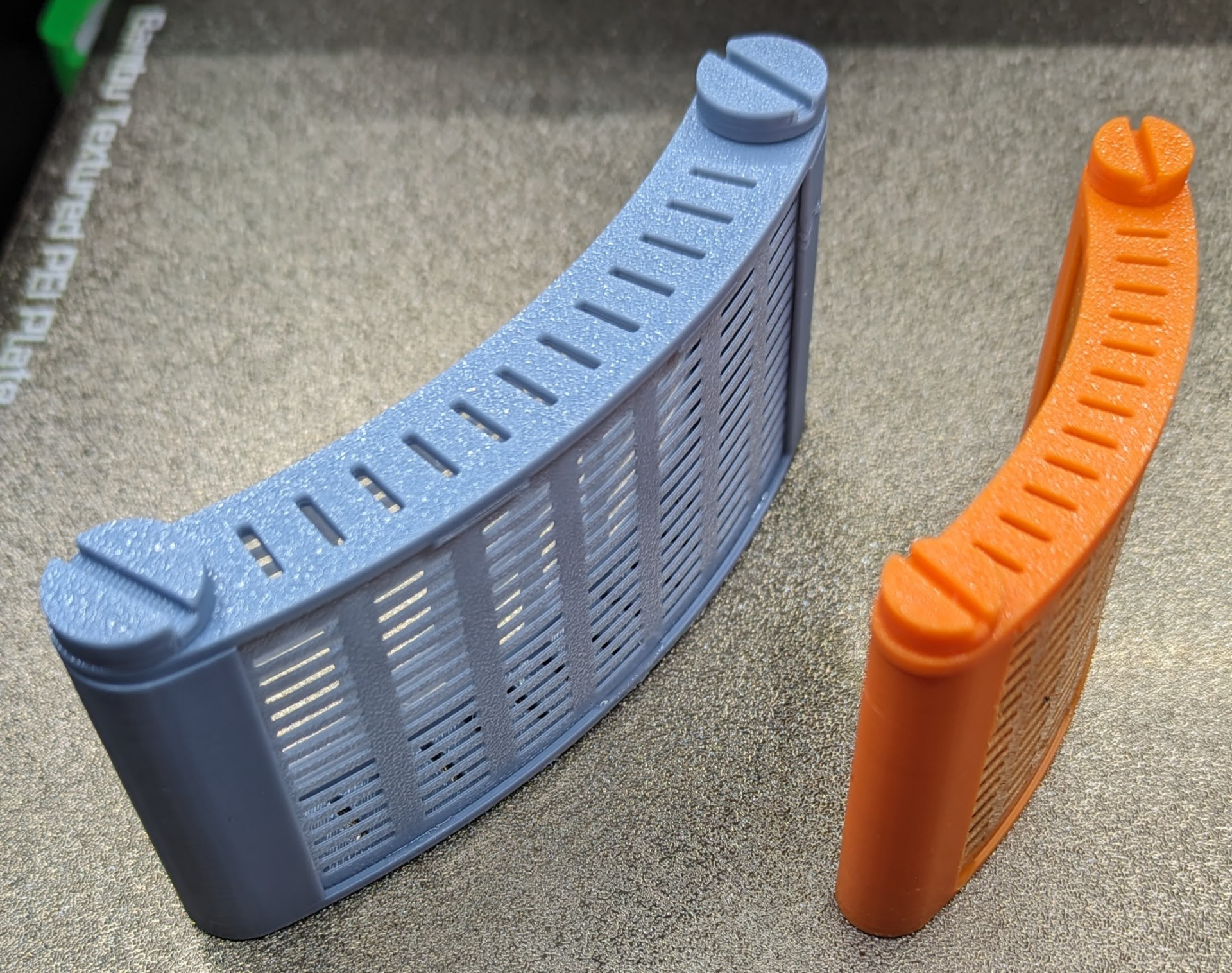 Large Curved Desiccant Container for spool perim.