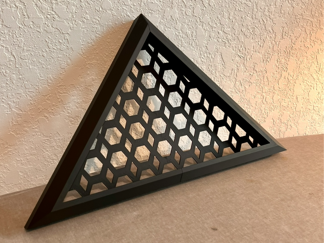 Tri-Fold Flag Display/Case