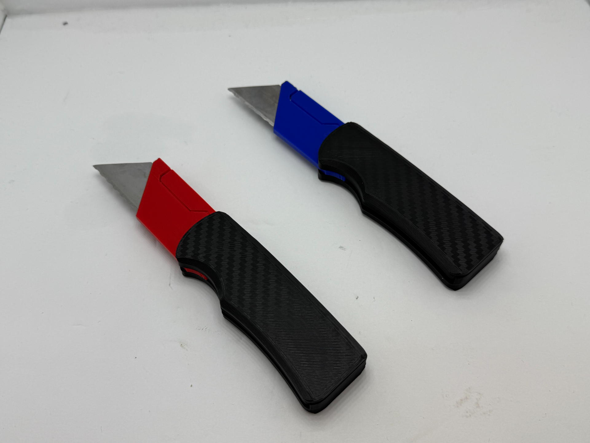 Quick change blade utility knife