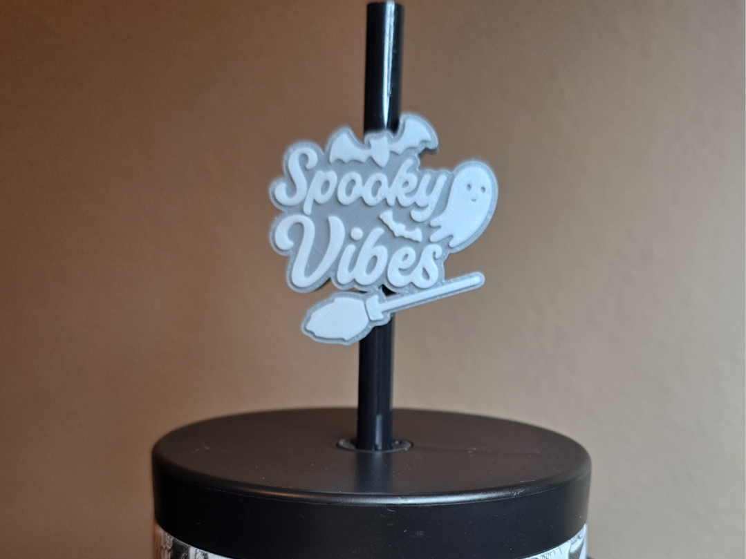 Decorative straw and lid topper
