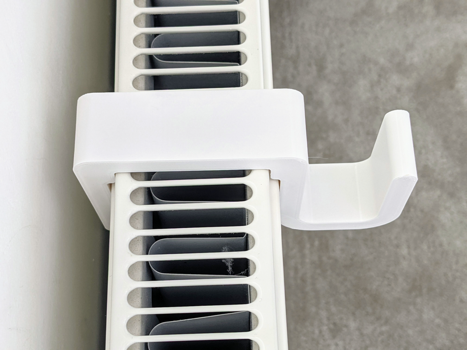 Radiator hook (for drying rack storage)