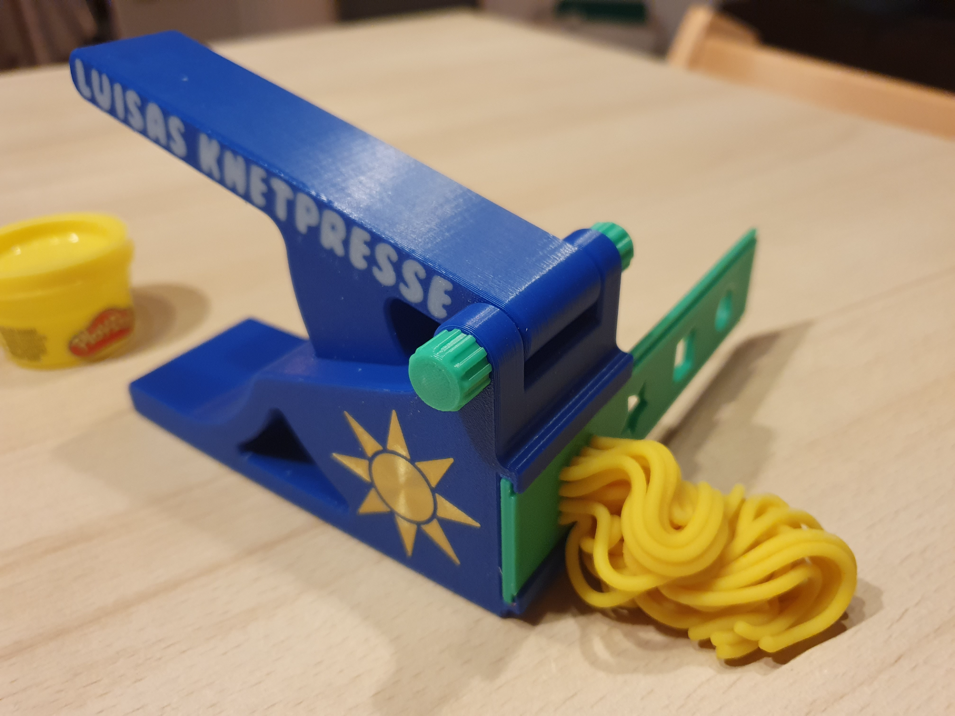 Playdoh Extruder