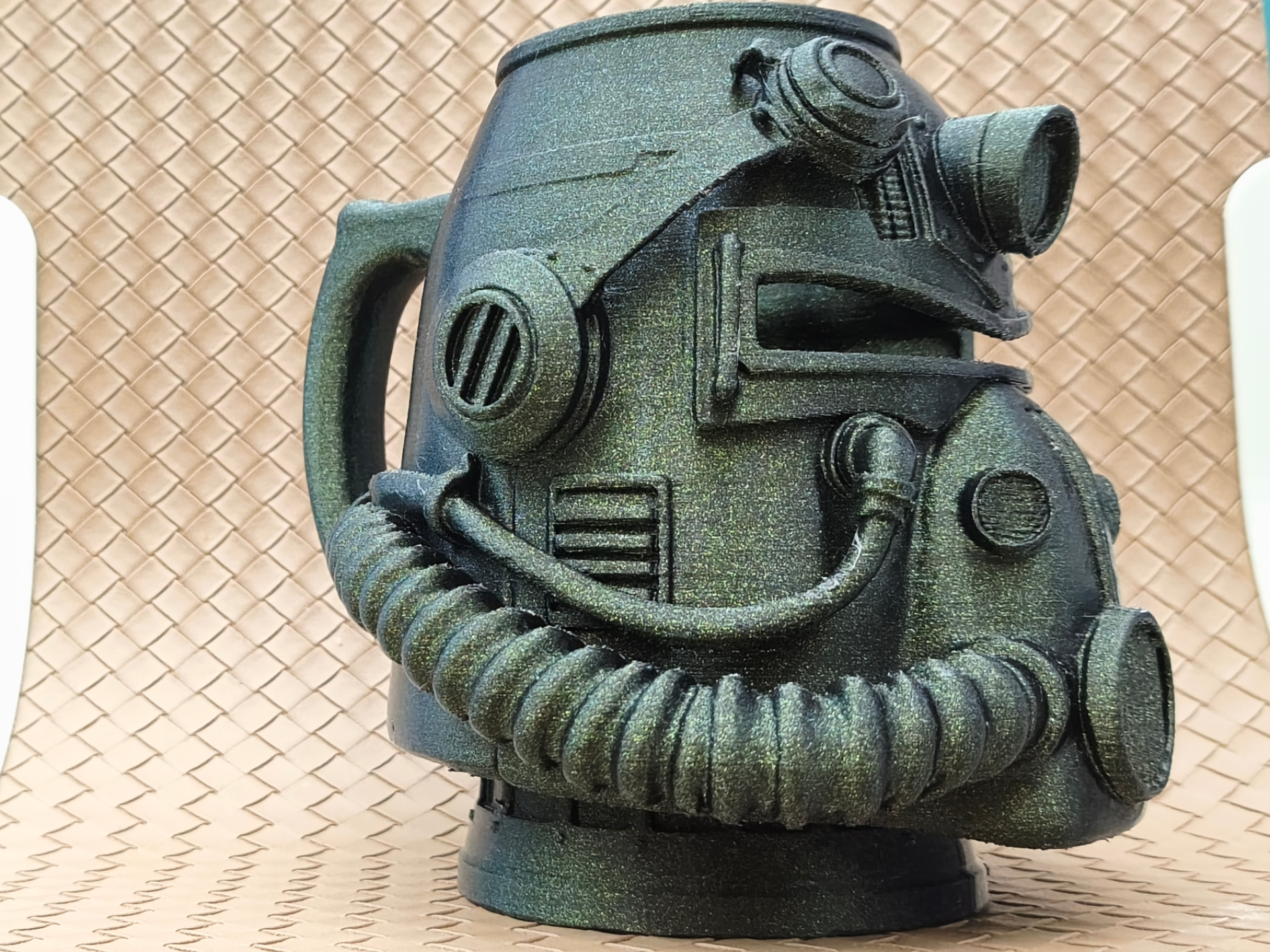 T51 Power Armor Helmet (Fallout) - Can Holder