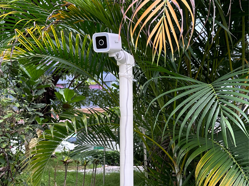 SONOFF B1P Freestanding Outdoor Stand