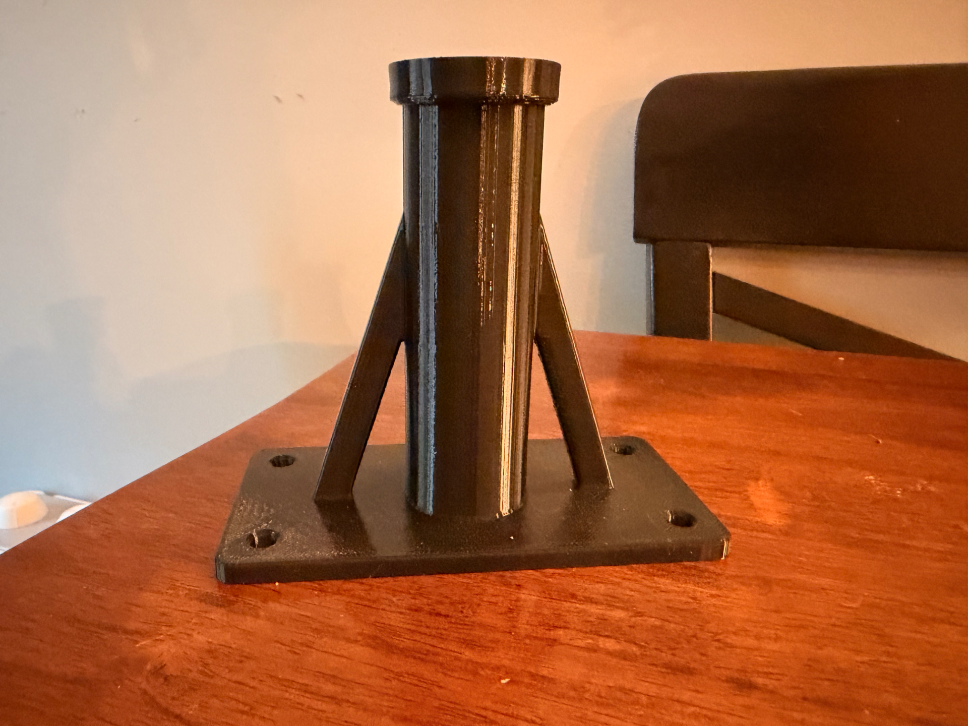 Flag Pole Bracket - 90 degree - 3/4 inch