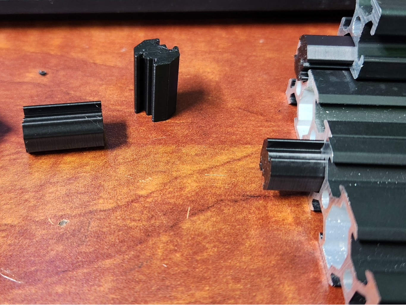 V Slot Connector