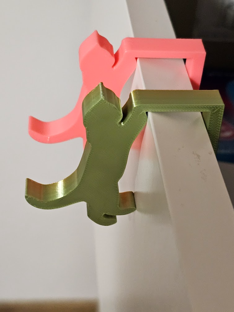 Simple Cat Hook for Ikea Malm chest of drawers