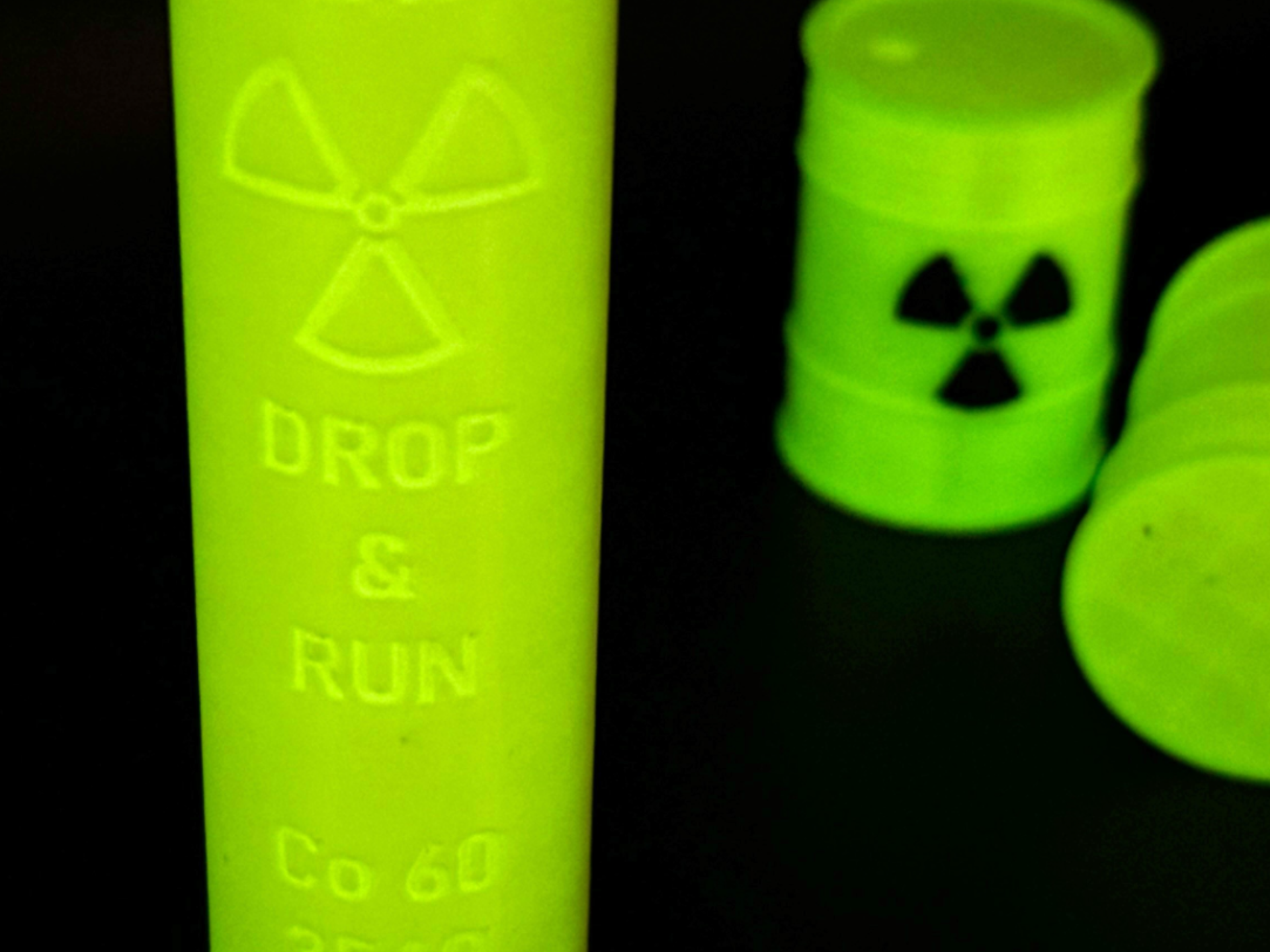 Cobalt 60 Drop & Run Replica Prop