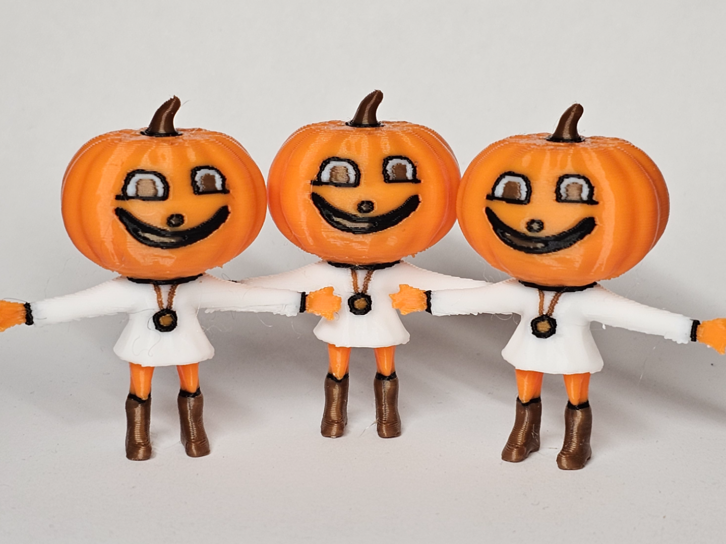 Pumpkin Pete – The Friendly Halloween Scarecrow