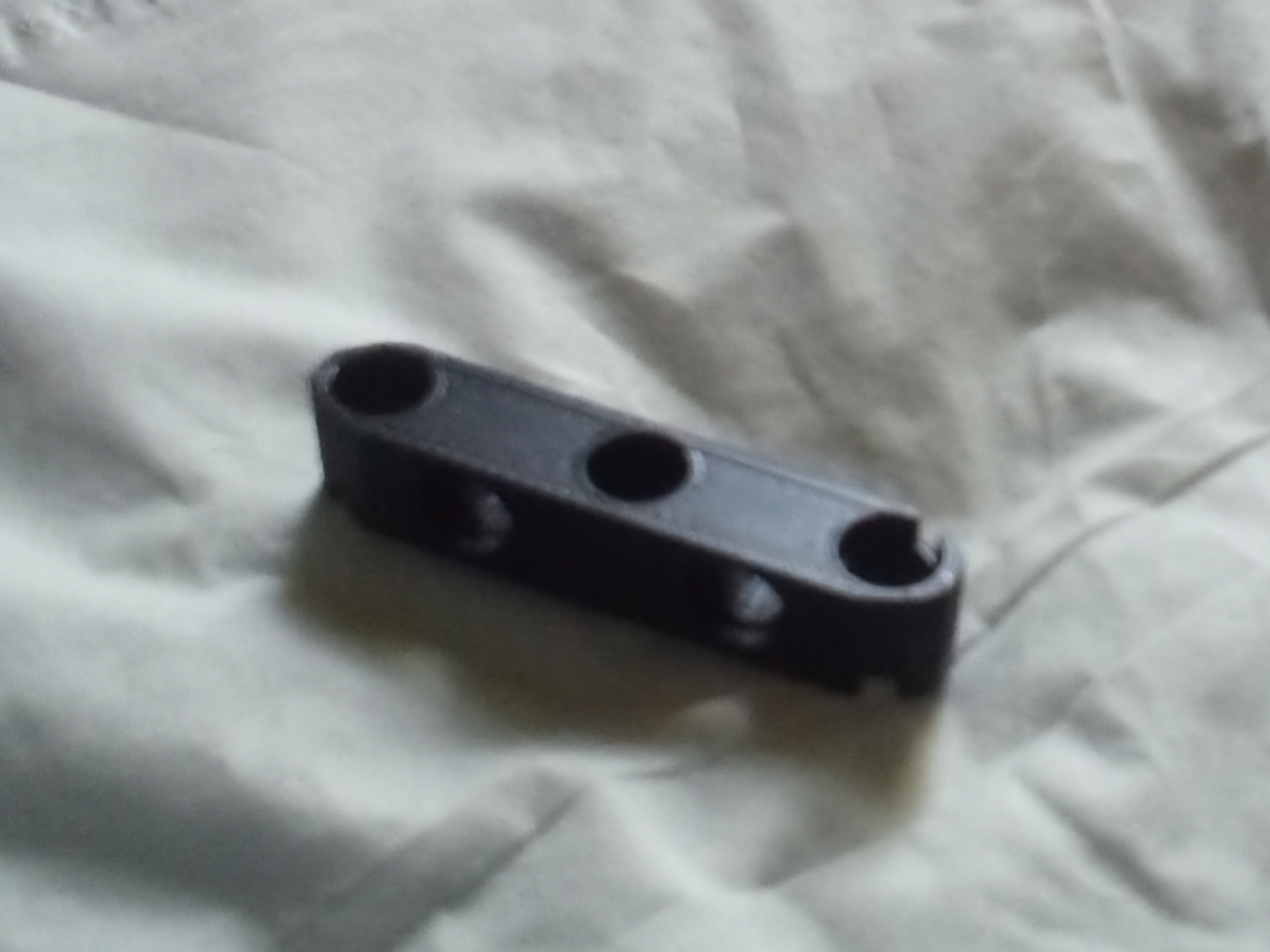 LegoTechnic liftarm 5 by 1 with cross holes!