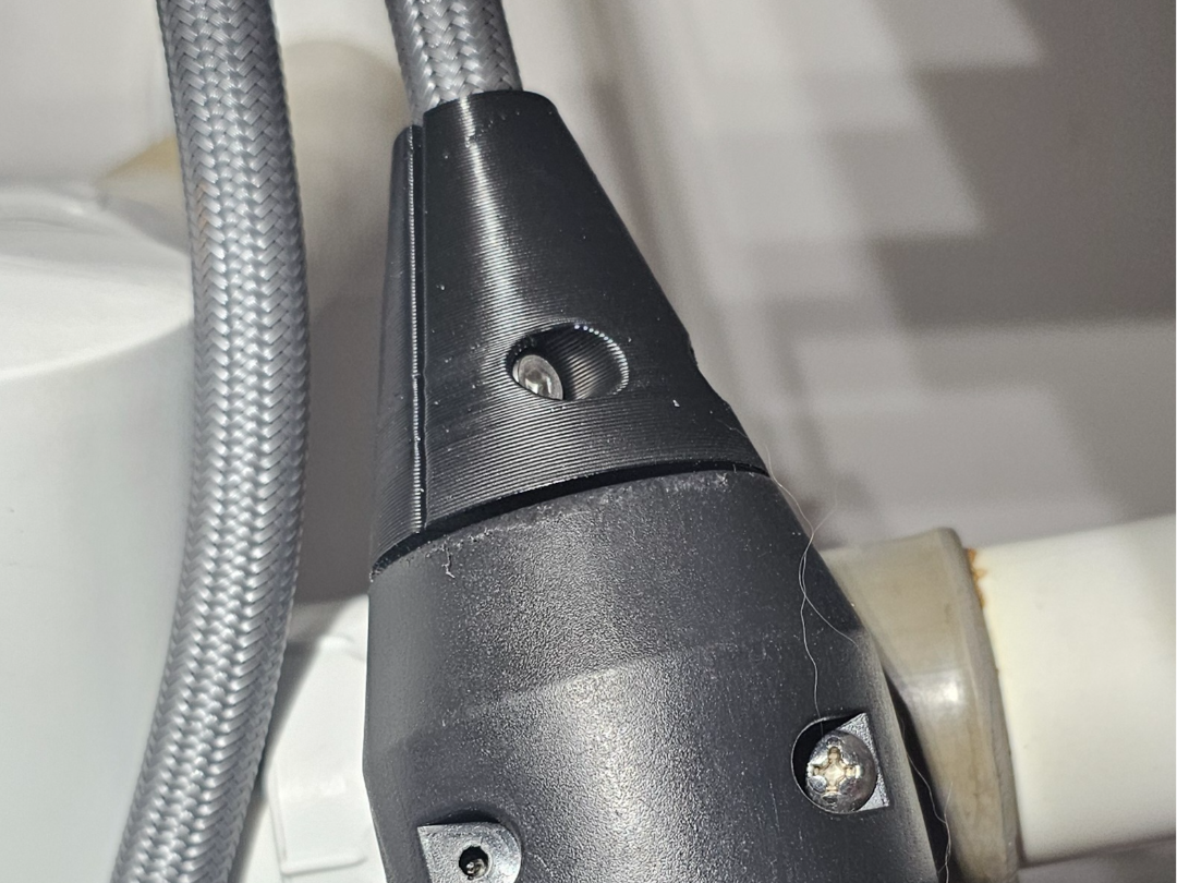 Pull-down kitchen faucet sprayer weight guide