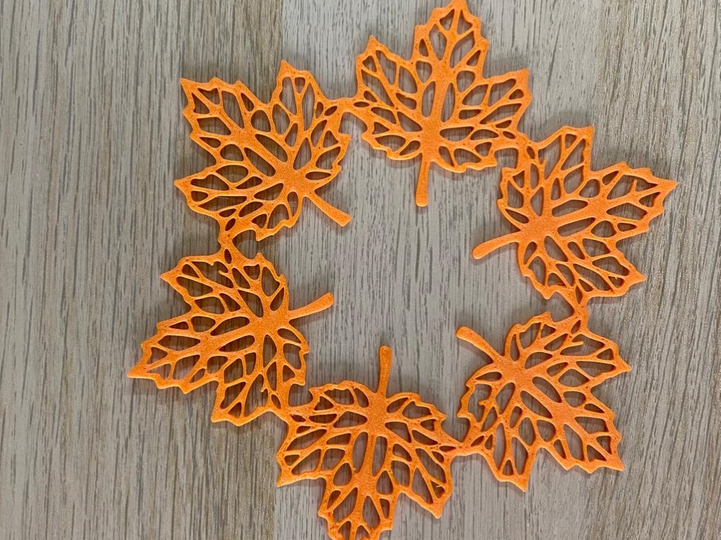 Wreath of autumn leaves