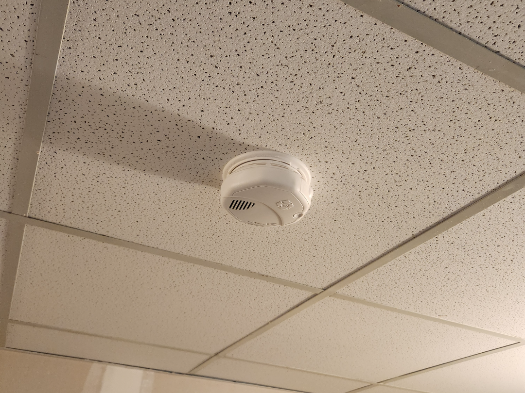 Smoke detector to drop ceiling backet-First Alert