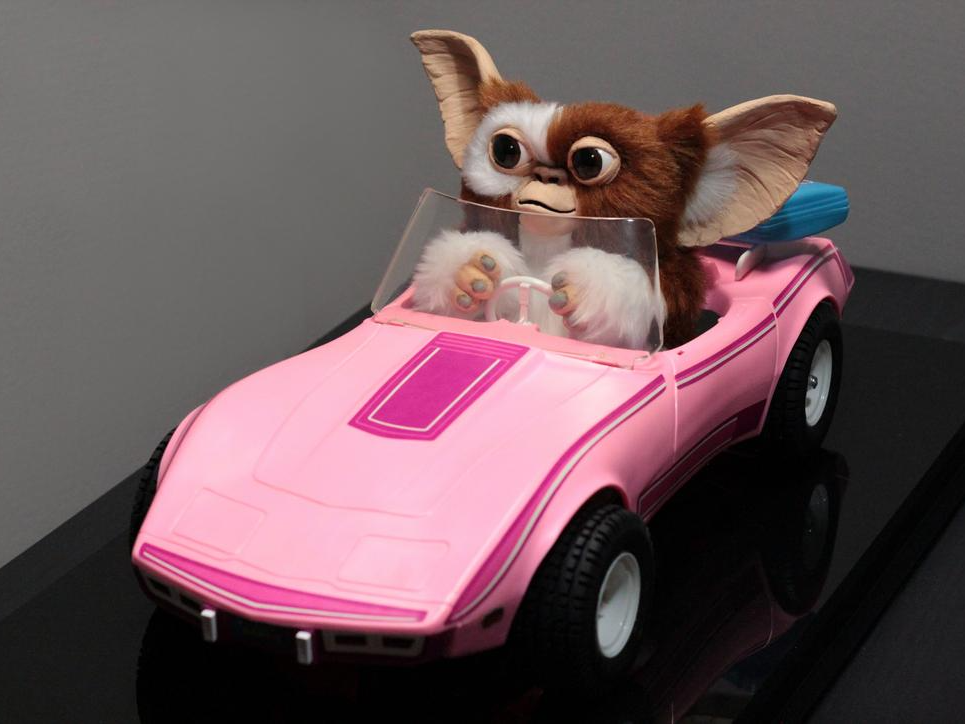 gizmo gremlins en su corvette